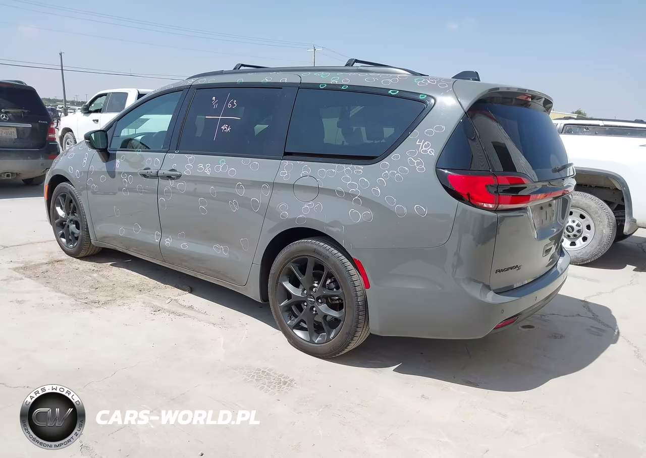 2025 Chrysler Pacifica Limited VIN:2C4RC1GG1SR513001 - 3