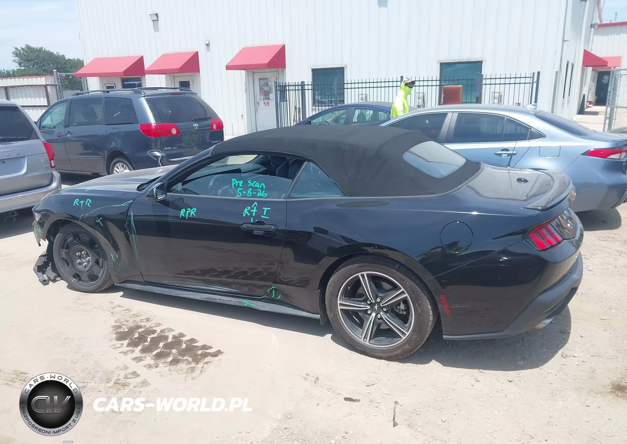 2025 Ford Mustang Ecoboost Premium VIN:1FAGP8UH7S5116462 - 14