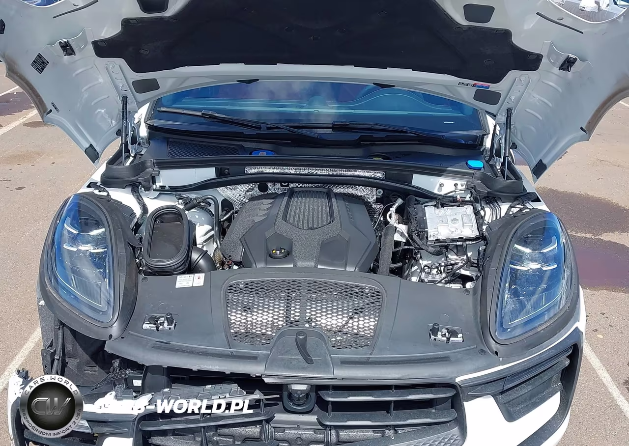 2024 Porsche Macan T VIN:WP1AA2A51RLB13666 - 10