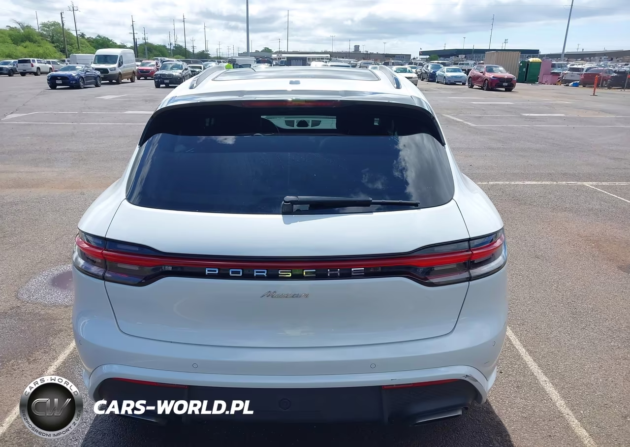 2024 Porsche Macan T VIN:WP1AA2A51RLB13666 - 17