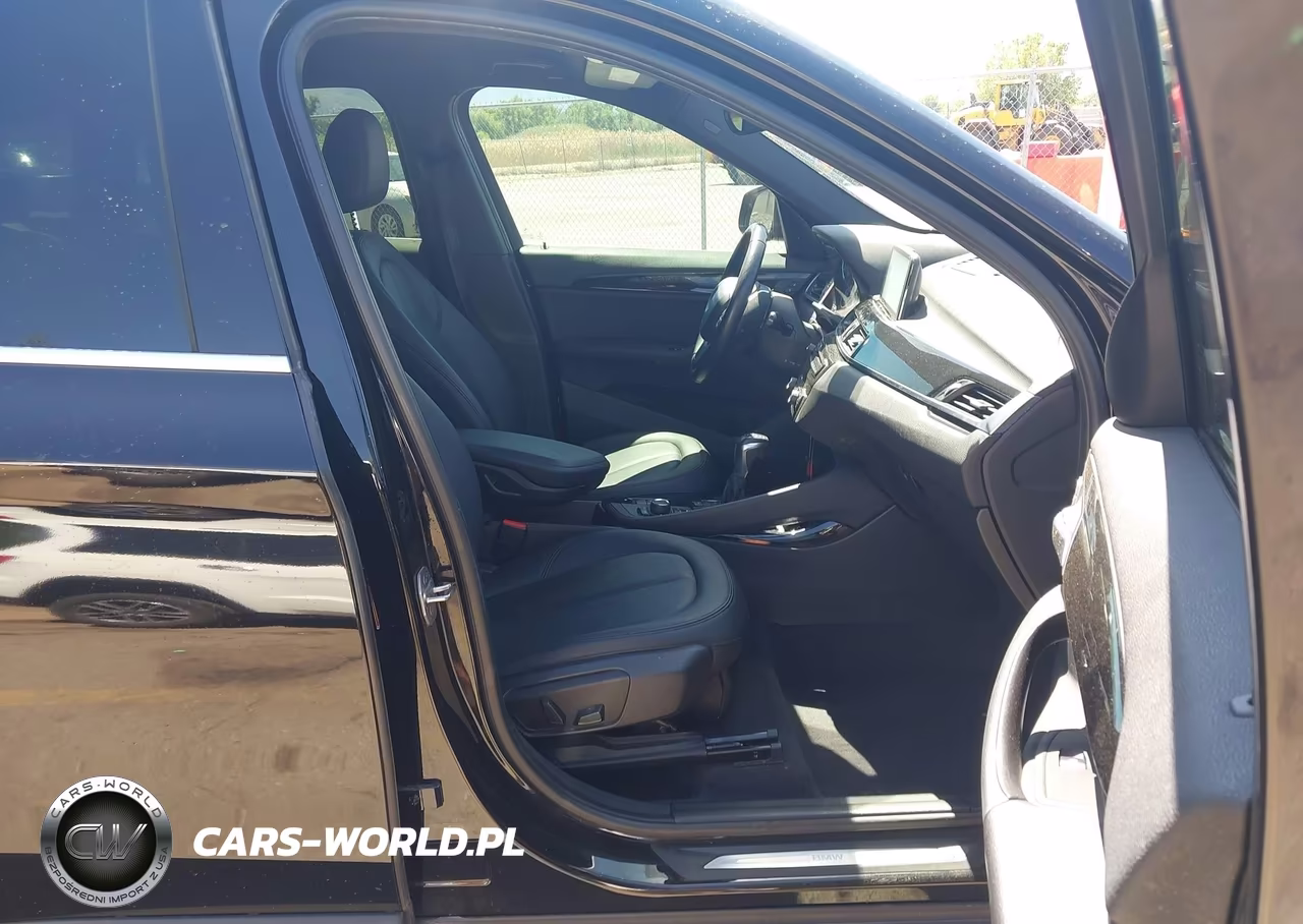2016 BMW X1 xDrive28I VIN:WBXHT3C3XGP884857 - 5