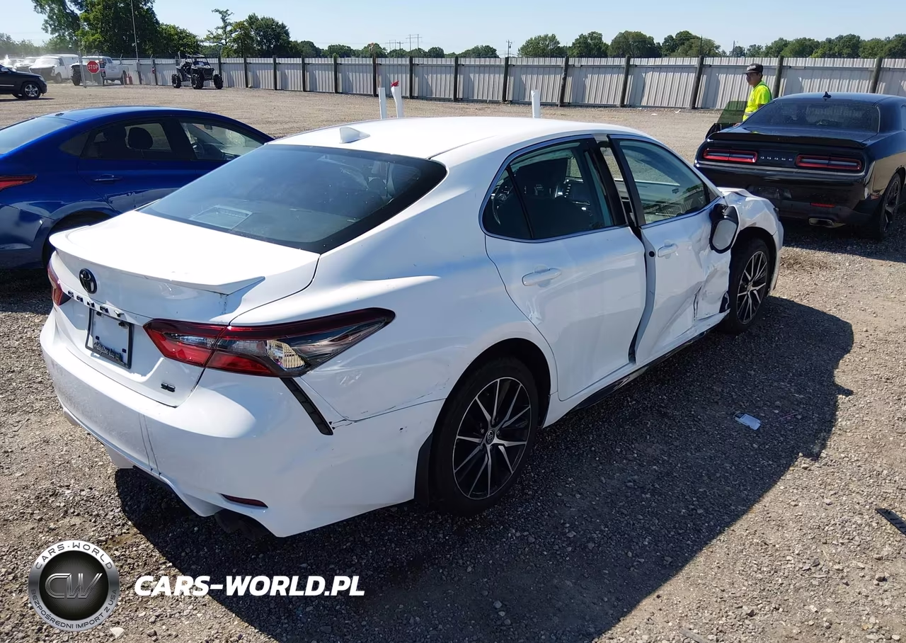 2021 Toyota Camry Se VIN:4T1G11AK2MU608243 - 4