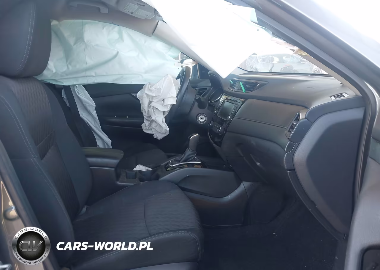 2018 Nissan Rogue S VIN:5N1AT2MT9JC753212 - 5
