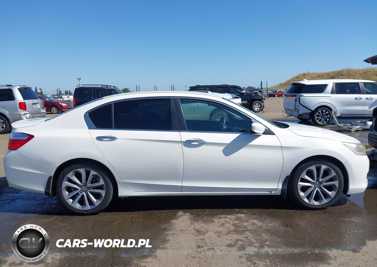2013 Honda Accord Sport VIN:1HGCR2F55DA105779 - 13