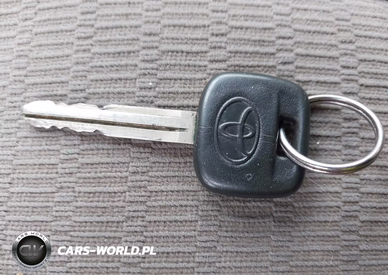 2005 Toyota Camry Le VIN:4T1BE32K35U058173 - 11