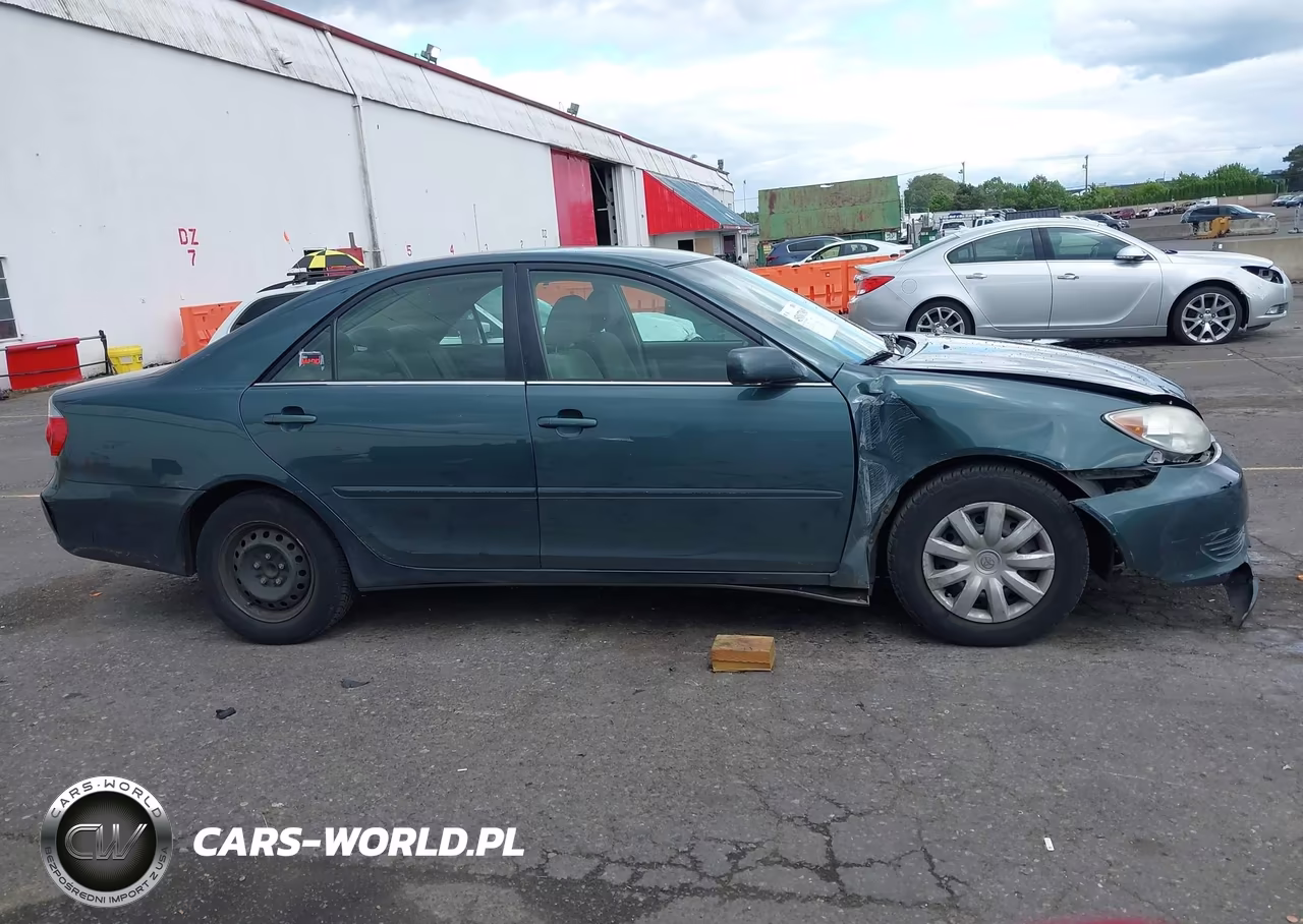 2005 Toyota Camry Le VIN:4T1BE32K35U058173 - 13