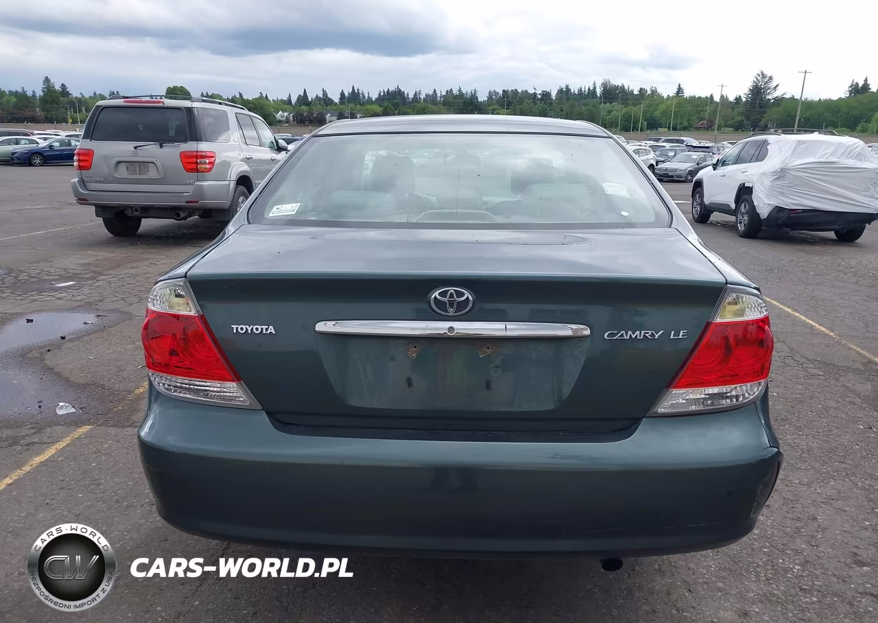2005 Toyota Camry Le VIN:4T1BE32K35U058173 - 16