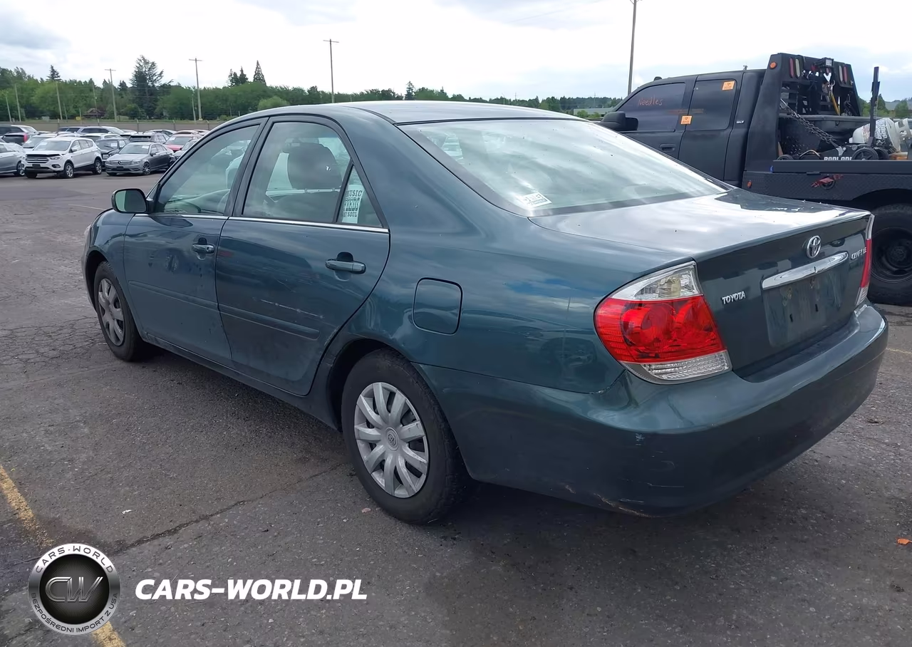 2005 Toyota Camry Le VIN:4T1BE32K35U058173 - 3