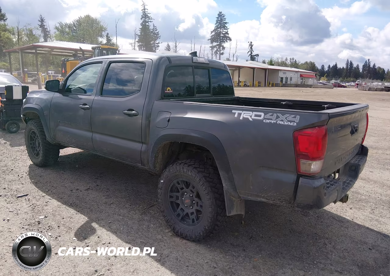 2016 Toyota Tacoma Trd Off Road VIN:3TMCZ5AN1GM031226 - 3