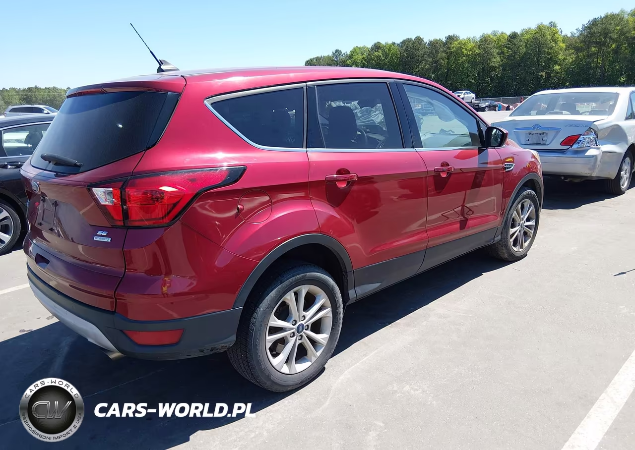 2019 Ford Escape Se VIN:1FMCU0GD1KUB95575 - 4