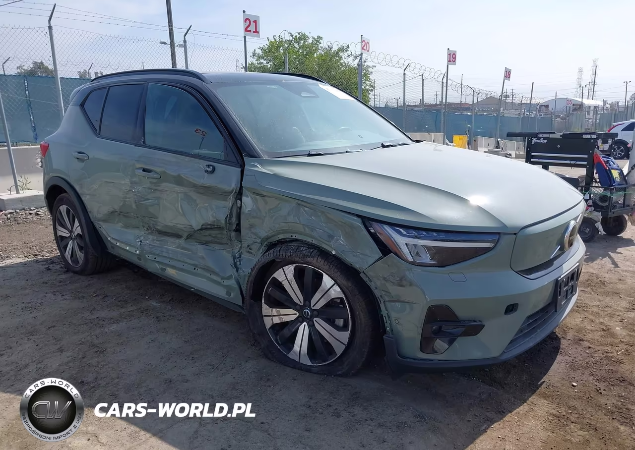 2023 Volvo Xc40 Recharge Pure Electric Twin Plus – zdjęcie 1 z 16