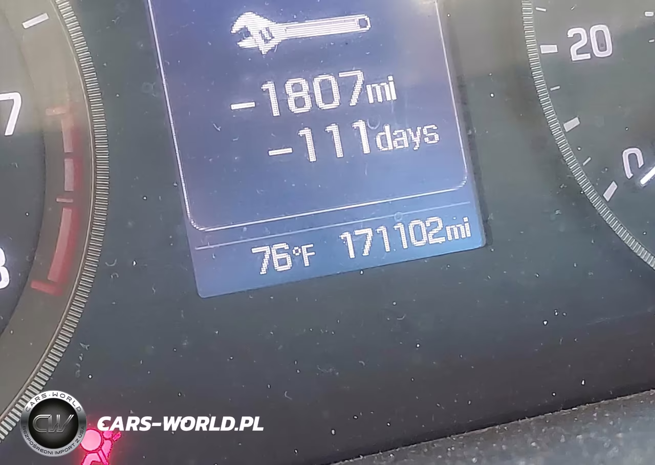 2016 Hyundai Sonata Limited VIN:5NPE34AF4GH401264 - 16
