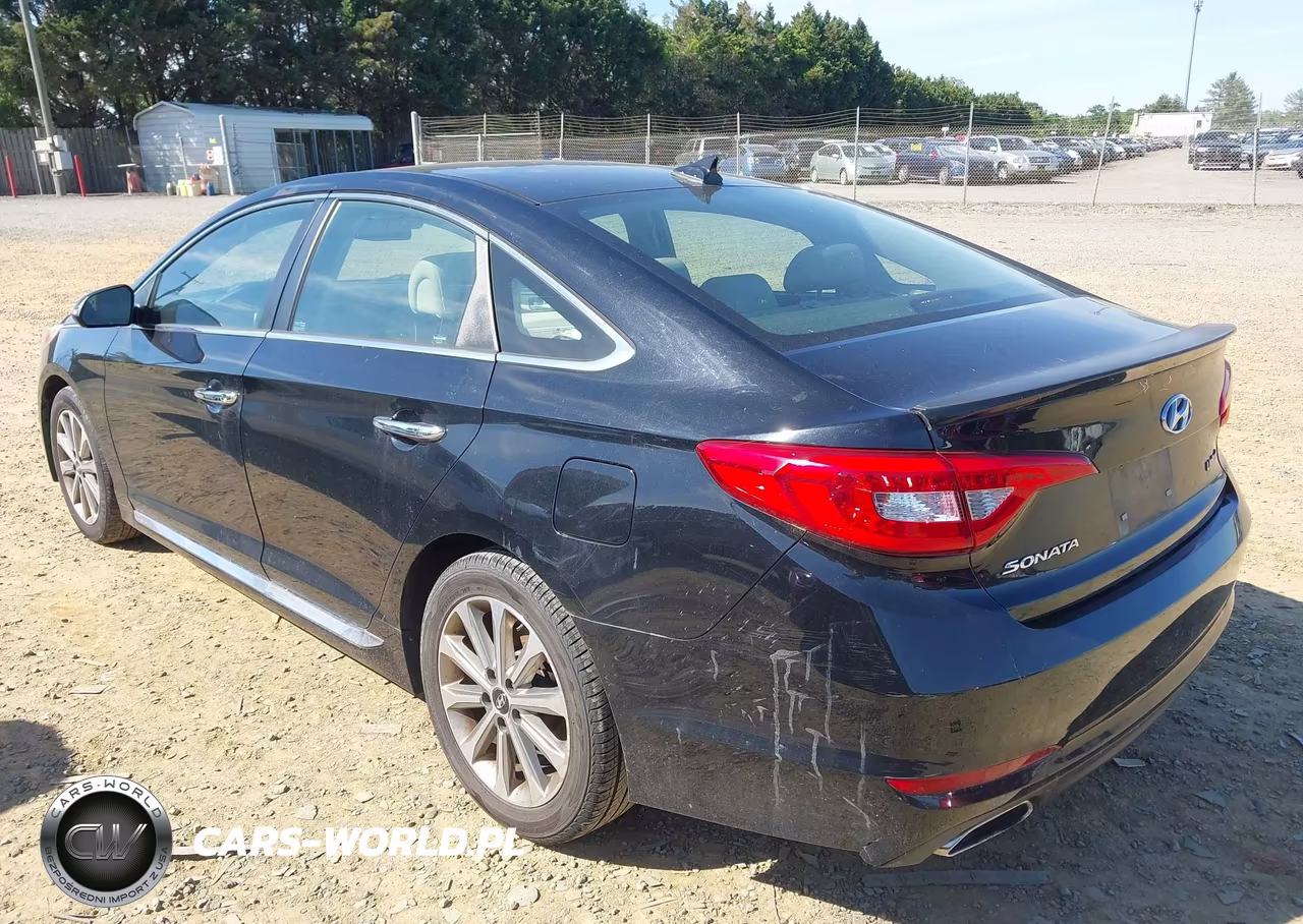 2016 Hyundai Sonata Limited VIN:5NPE34AF4GH401264 - 3