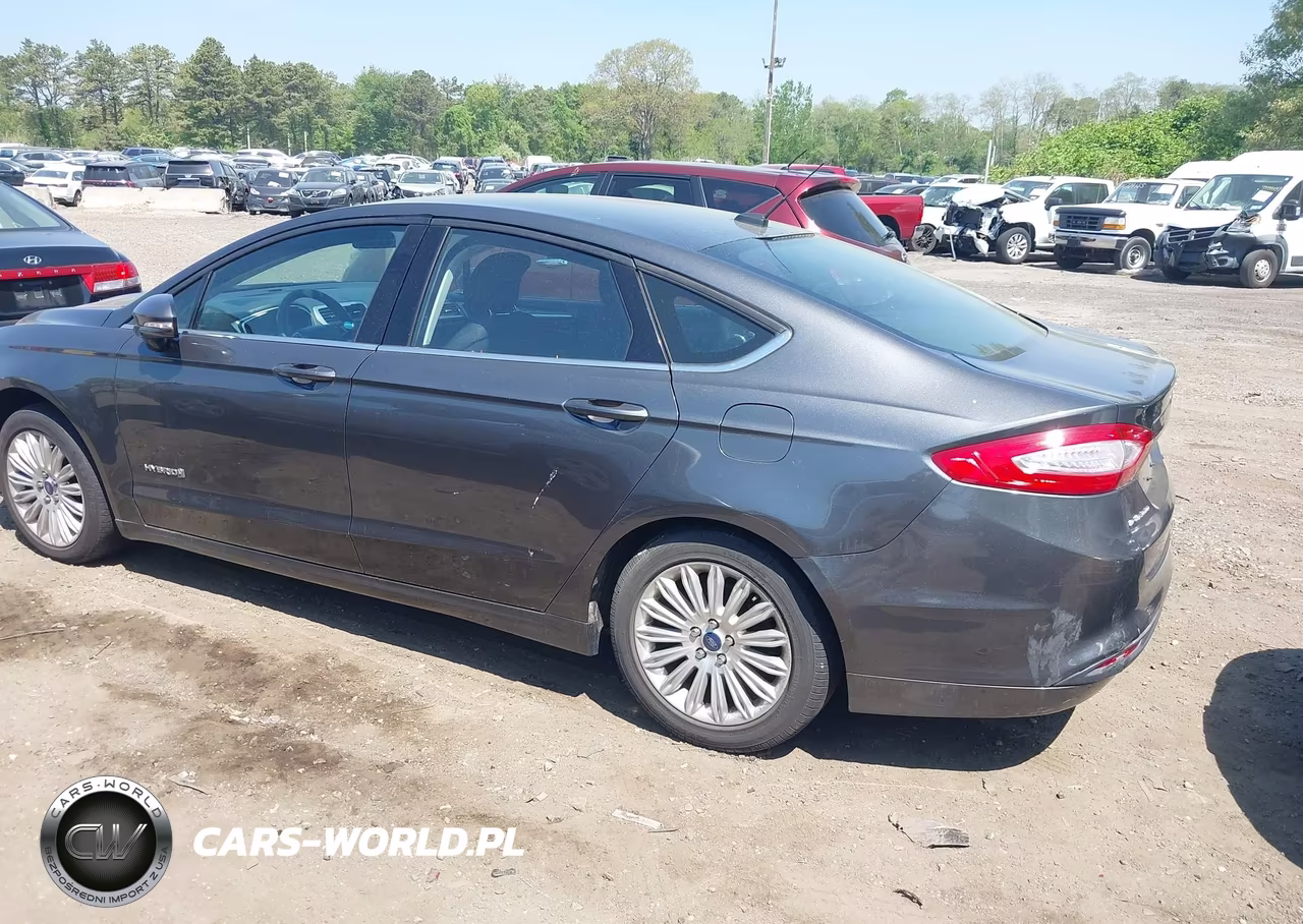 2015 Ford Fusion Hybrid Se VIN:3FA6P0LU0FR172094 - 3