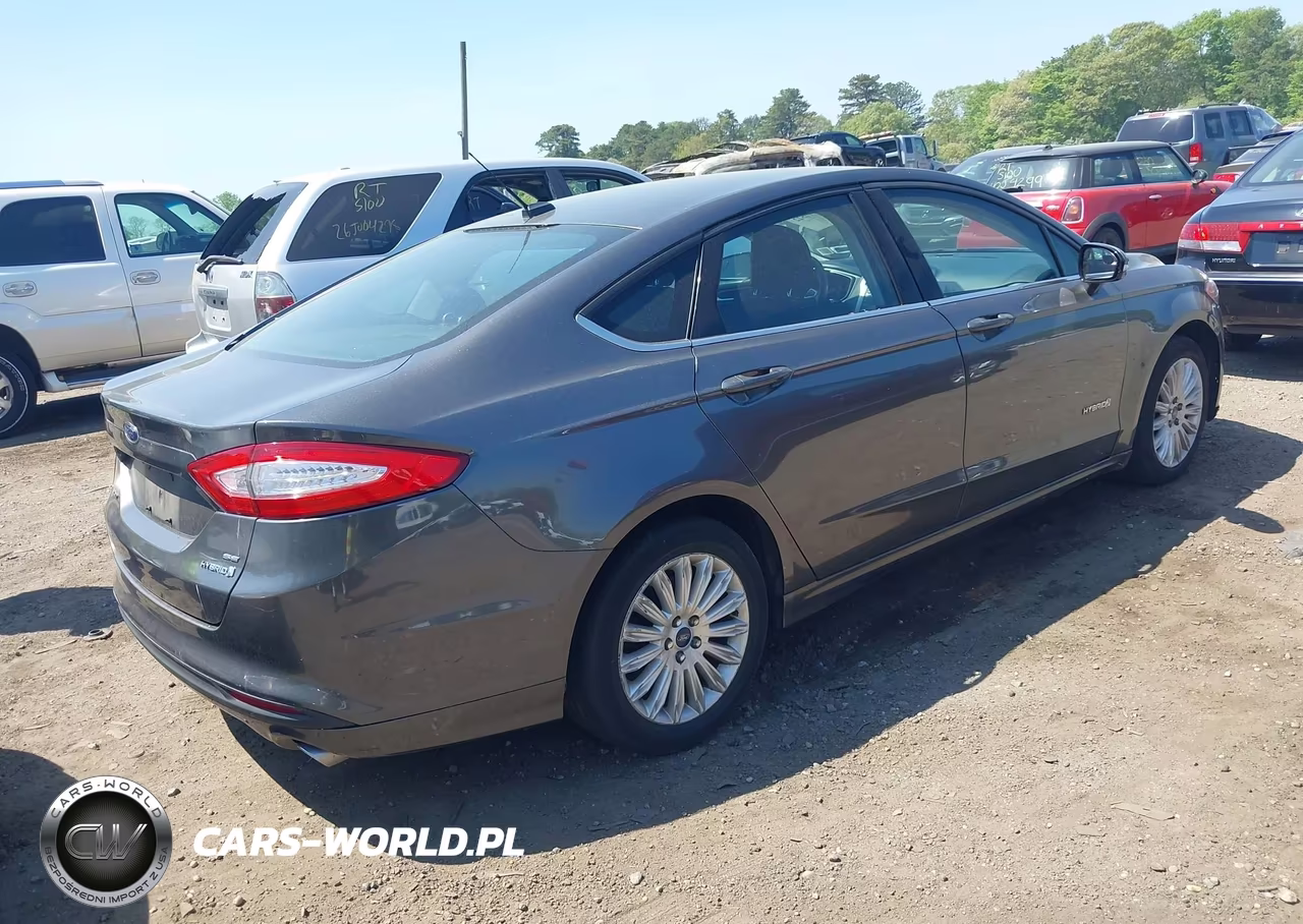 2015 Ford Fusion Hybrid Se VIN:3FA6P0LU0FR172094 - 4