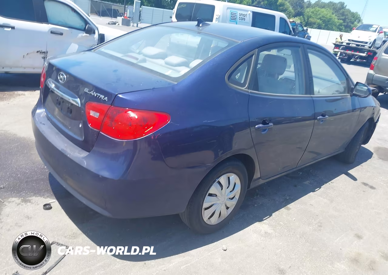 2010 Hyundai Elantra Gls VIN:KMHDU4AD2AU829897 - 4
