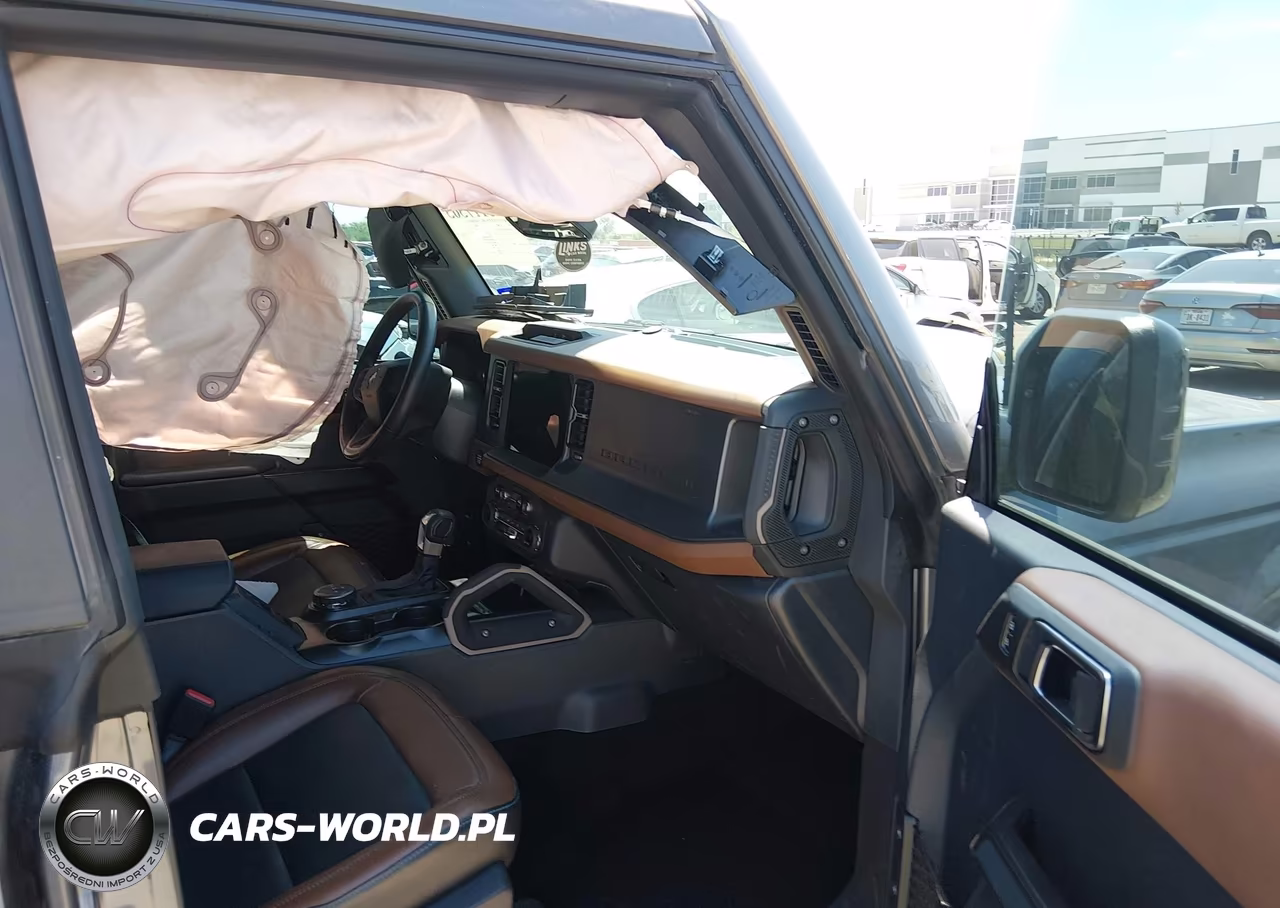 2024 Ford Bronco Outer Banks VIN:1FMDE8BH5RLB39942 - 5