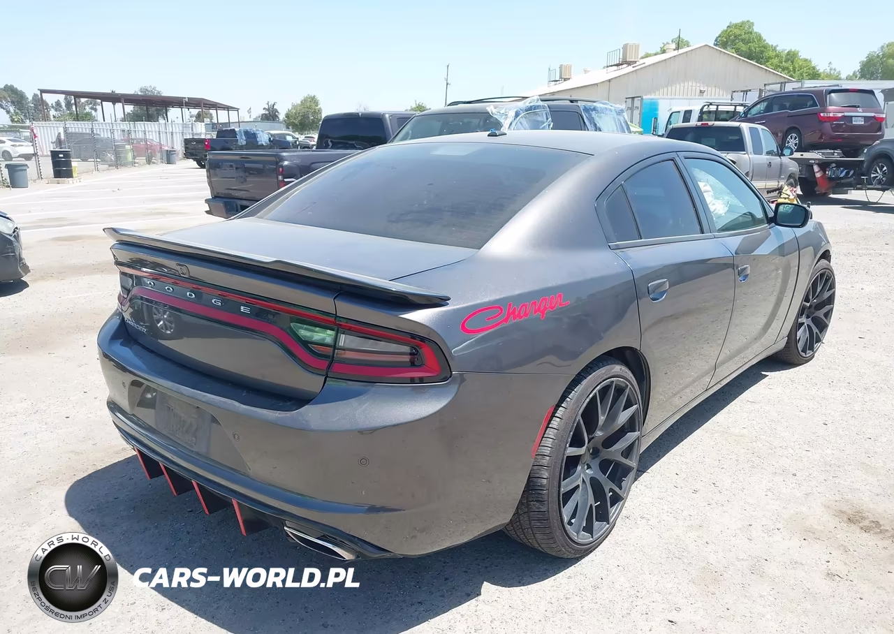 2020 Dodge Charger Sxt Rwd VIN:2C3CDXBG7LH204366 - 4