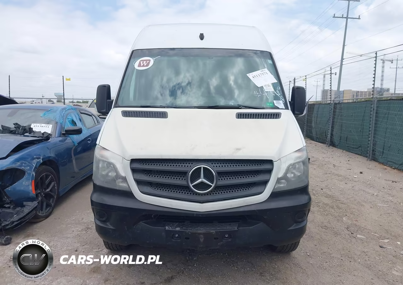 2017 Mercedes-Benz Sprinter 2500 Standard Roof V6 VIN:WD3PE7CD9HP376040 - 12