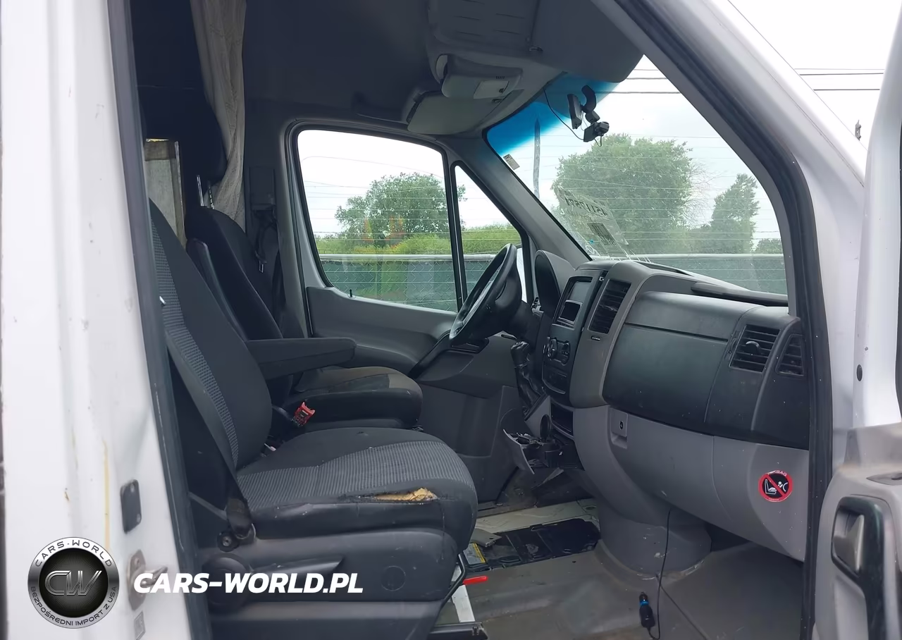 2017 Mercedes-Benz Sprinter 2500 Standard Roof V6 VIN:WD3PE7CD9HP376040 - 5