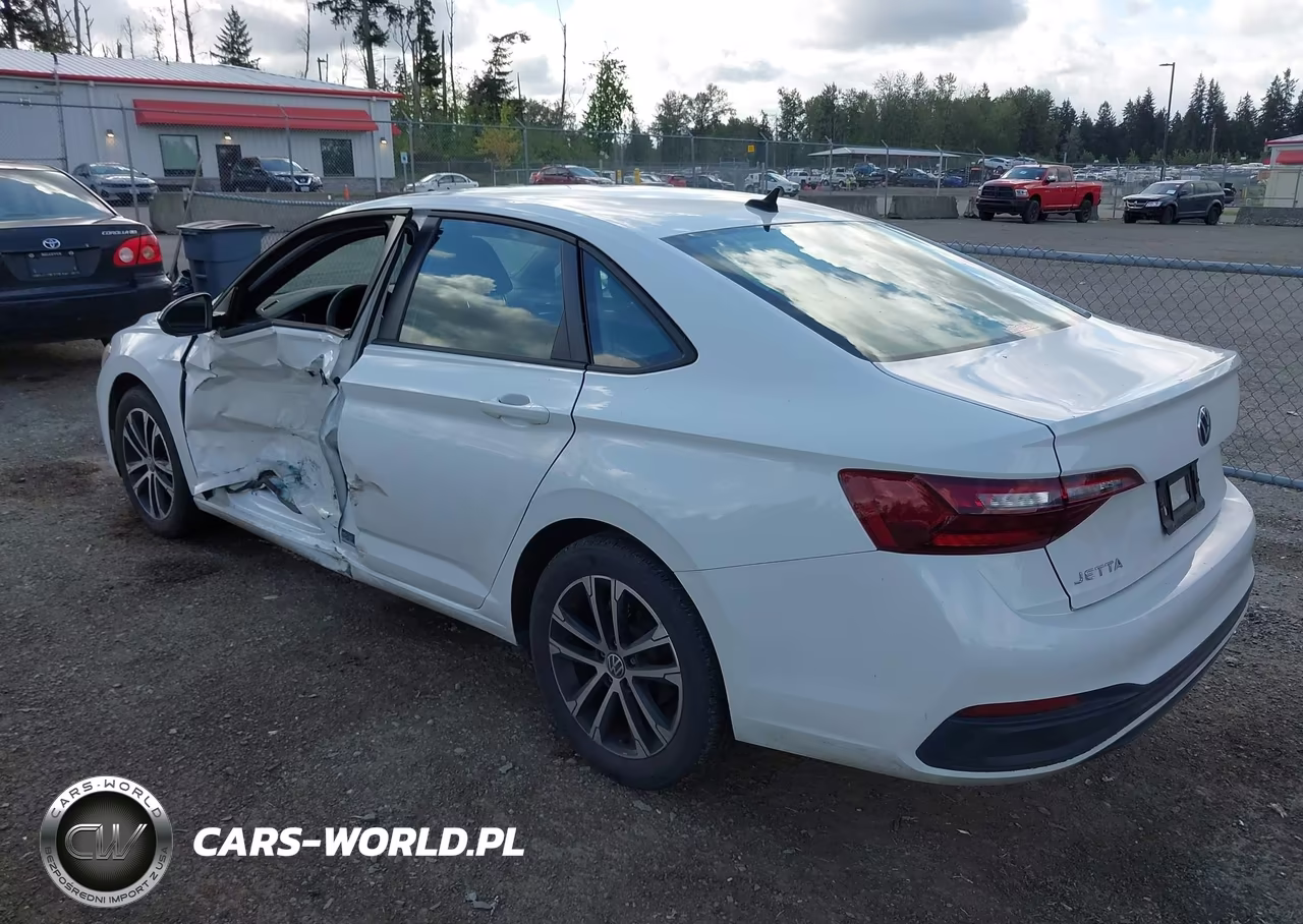 2022 Volkswagen Jetta 1.5T Sport VIN:3VWBM7BU7NM032872 - 3
