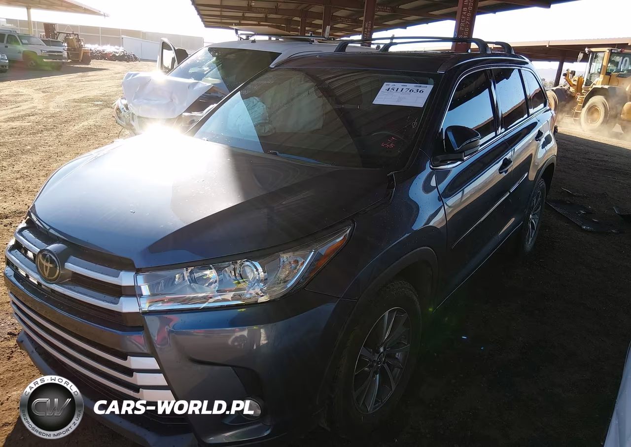2018 Toyota Highlander Xle VIN:5TDKZRFH2JS244988 - 2