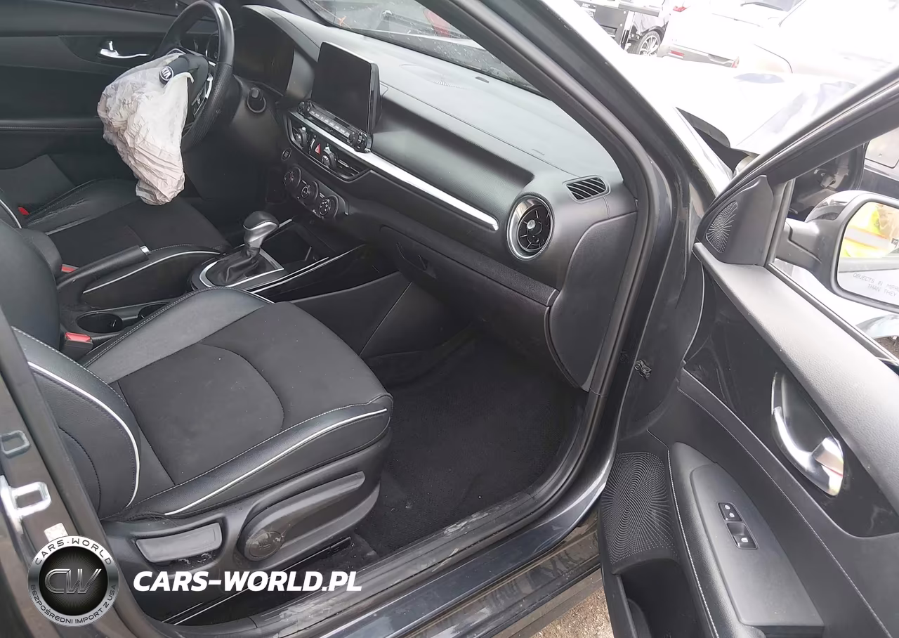 2020 Kia Forte Gt-Line VIN:3KPF34AD1LE248621 - 5