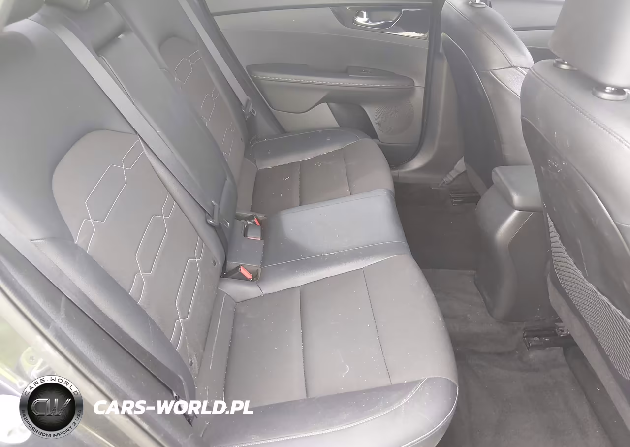 2020 Kia Forte Gt-Line VIN:3KPF34AD1LE248621 - 8