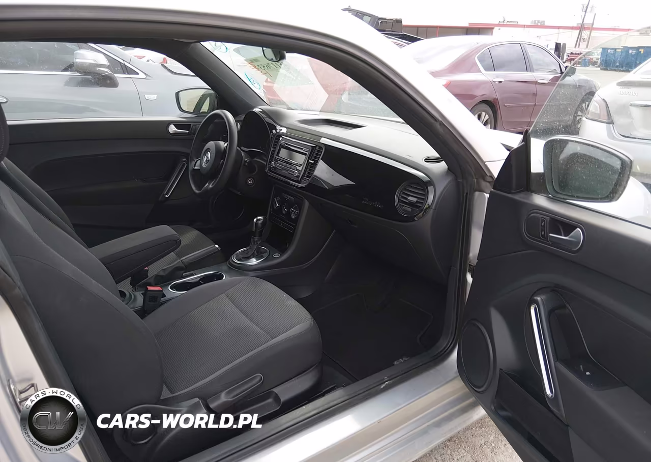 2014 Volkswagen Beetle 1.8T Entry VIN:3VWF17AT8EM642864 - 5