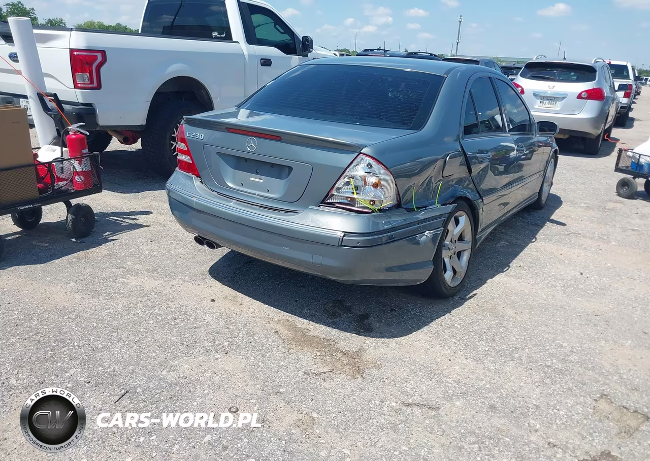 2007 Mercedes-Benz C 230 Sport VIN:WDBRF52H47A942402 - 4