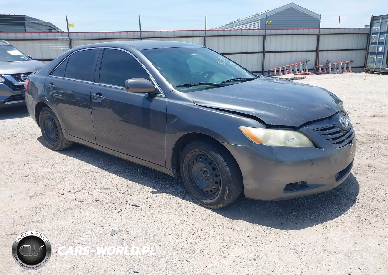 2009 Toyota Camry Le – zdjęcie 1 z 14