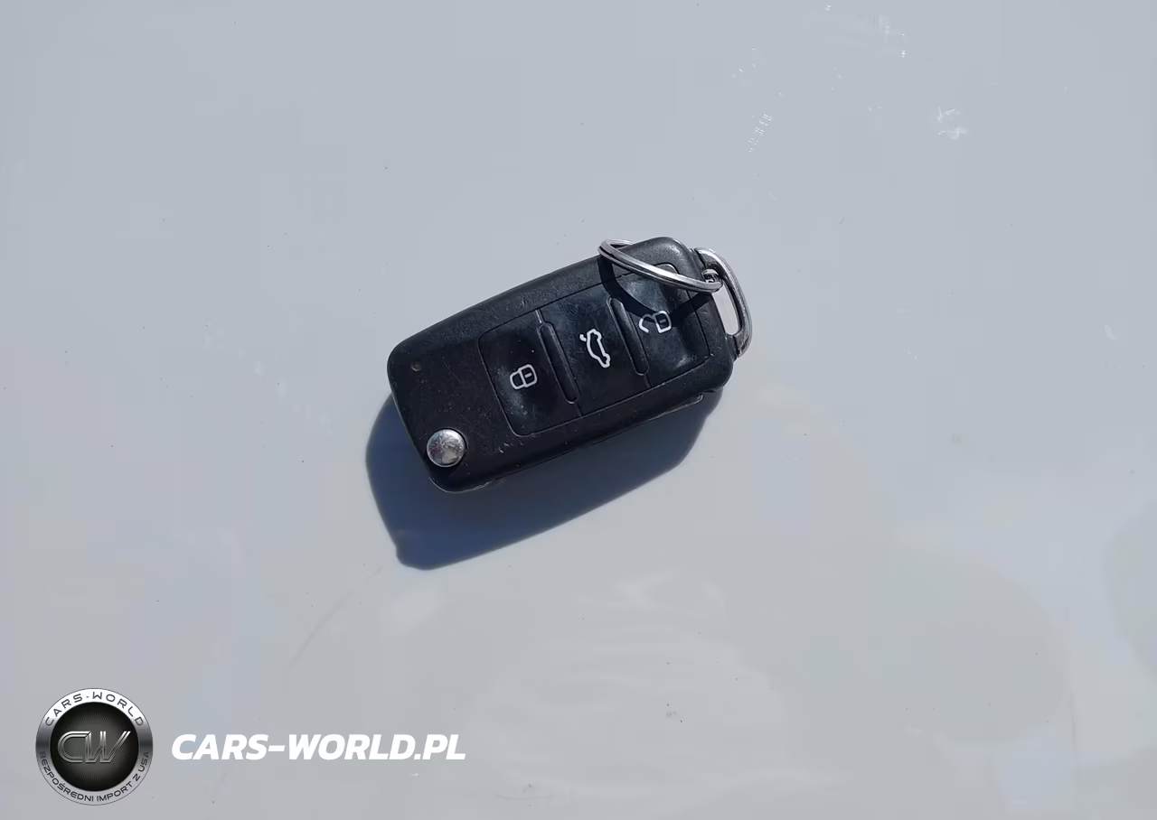 2017 Volkswagen Tiguan 2.0T Sport VIN:WVGUV7AX5HW504183 - 11