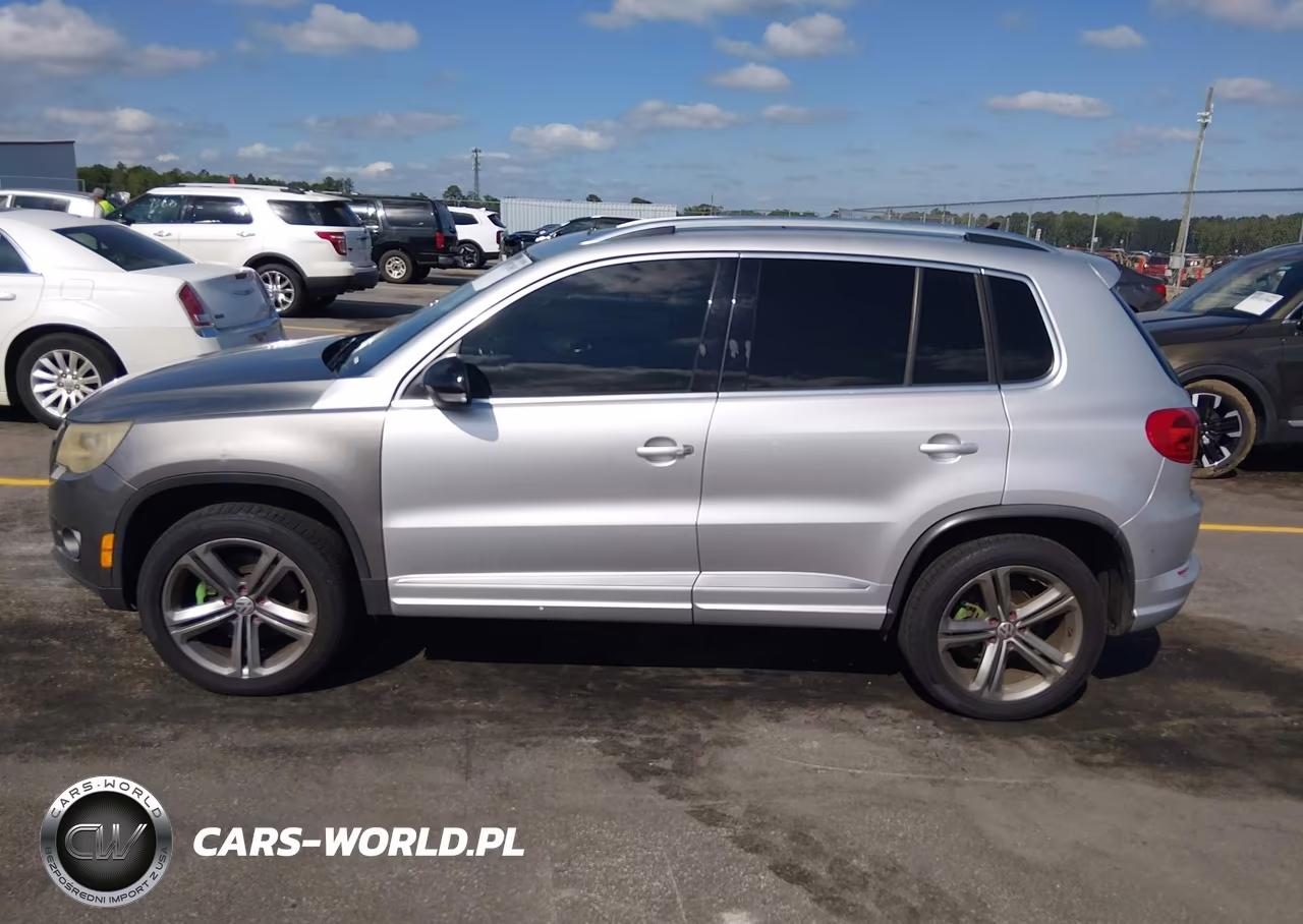 2017 Volkswagen Tiguan 2.0T Sport VIN:WVGUV7AX5HW504183 - 14