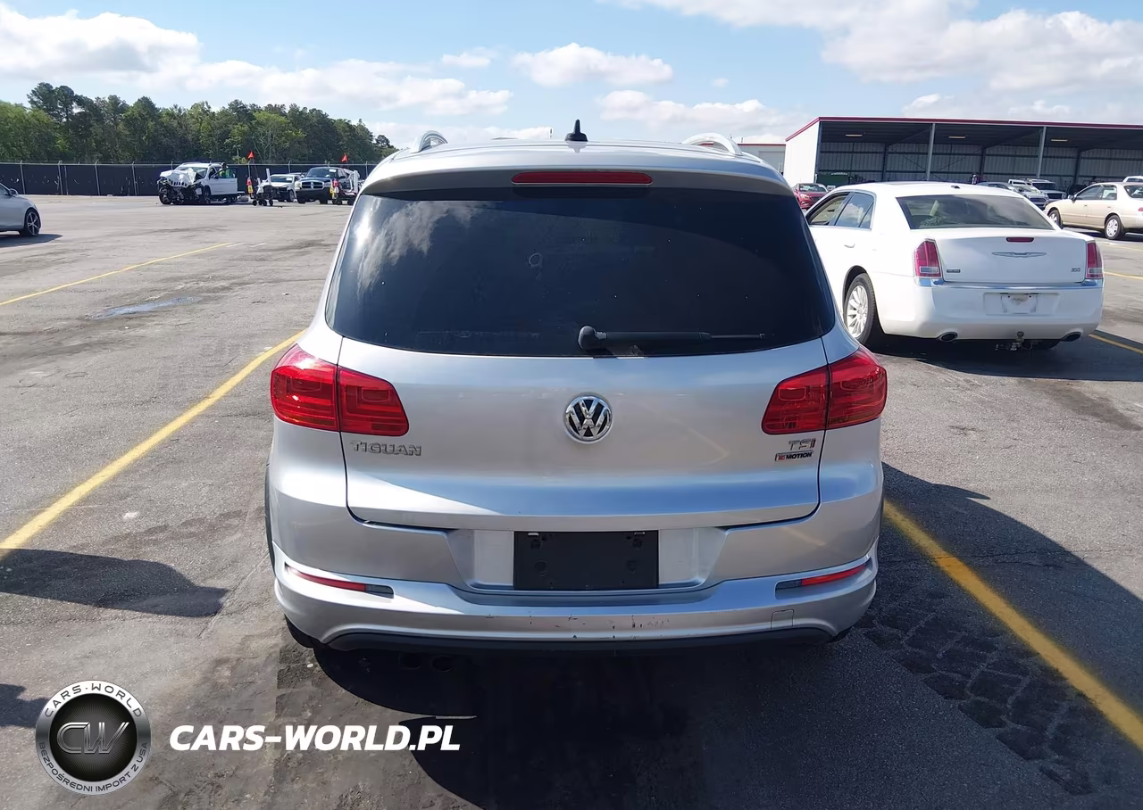 2017 Volkswagen Tiguan 2.0T Sport VIN:WVGUV7AX5HW504183 - 16