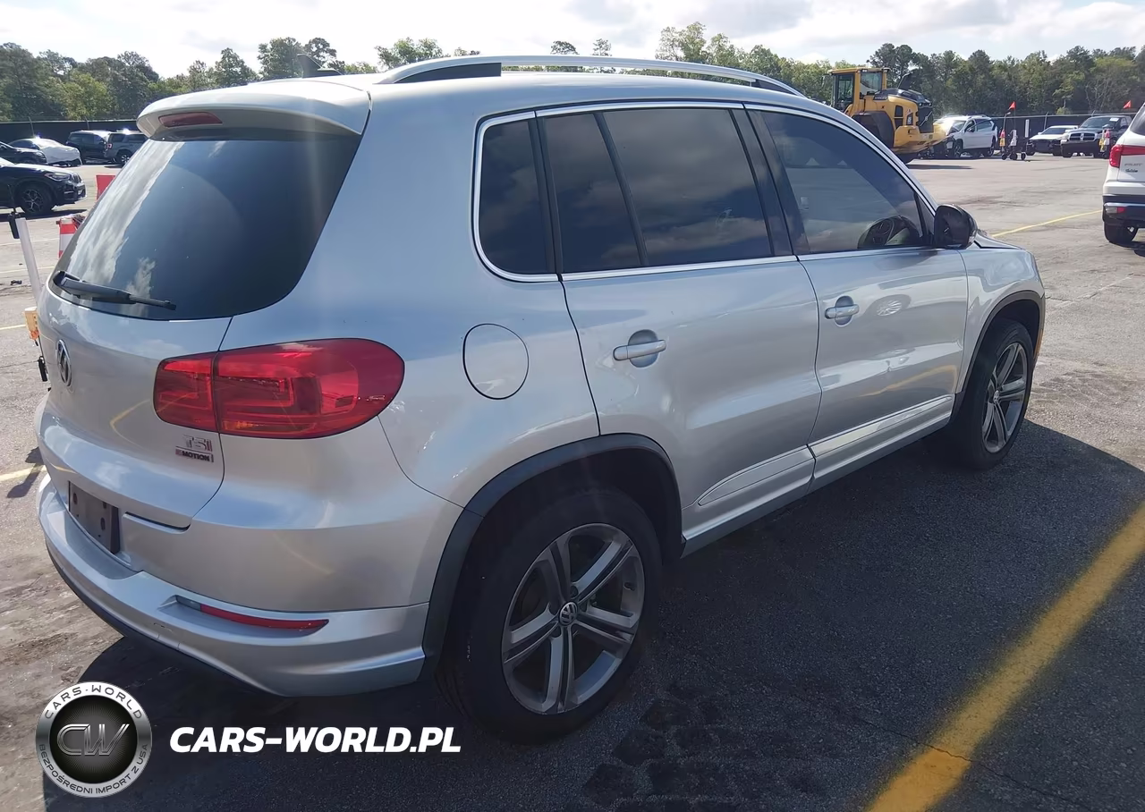 2017 Volkswagen Tiguan 2.0T Sport VIN:WVGUV7AX5HW504183 - 4