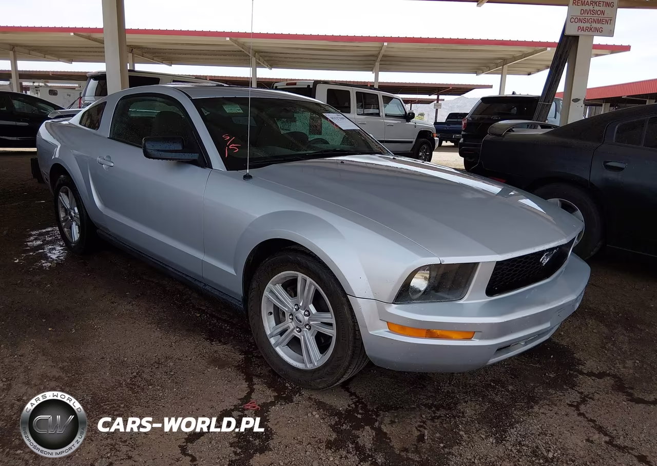 2007 Ford Mustang V6 Deluxe-V6 Premium