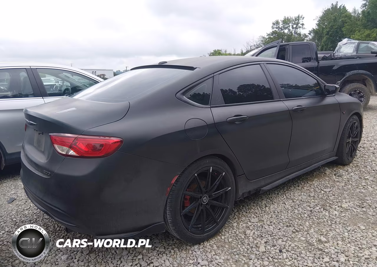 2015 Chrysler 200 Limited VIN:1C3CCCAB2FN594855 - 4