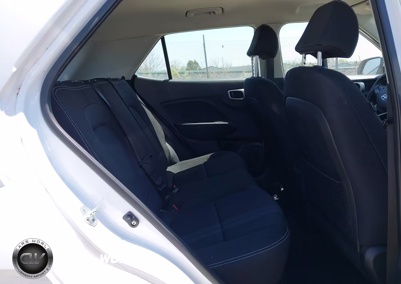 2020 Hyundai Venue Sel VIN:KMHRC8A36LU025158 - 8