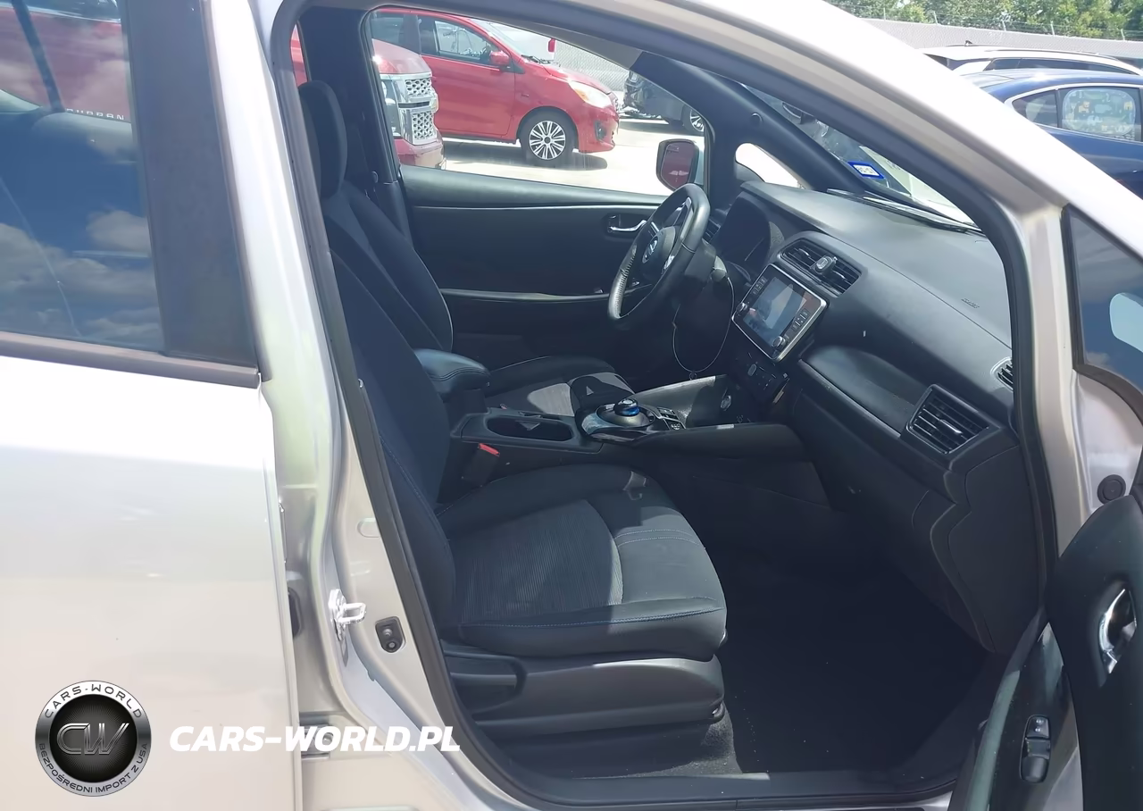 2019 Nissan Leaf Sv Plus VIN:1N4BZ1CP2KC310395 - 5
