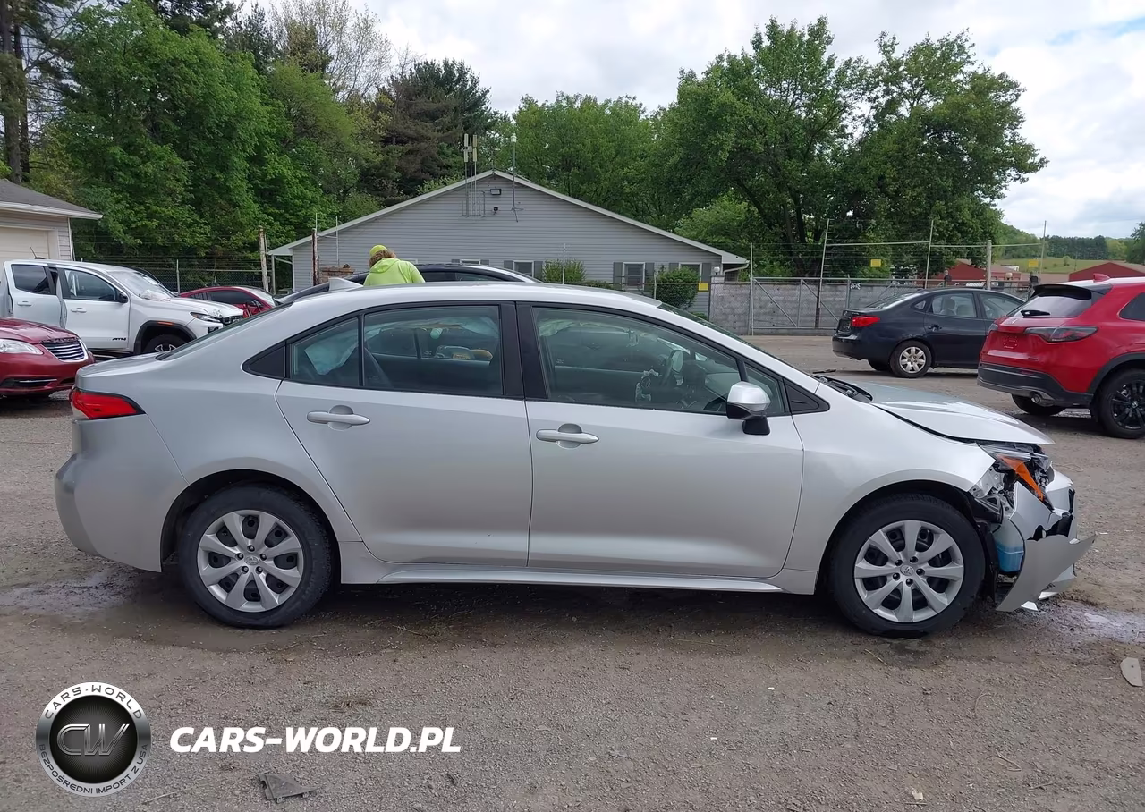 2022 Toyota Corolla Le VIN:5YFEPMAE8NP353196 - 13