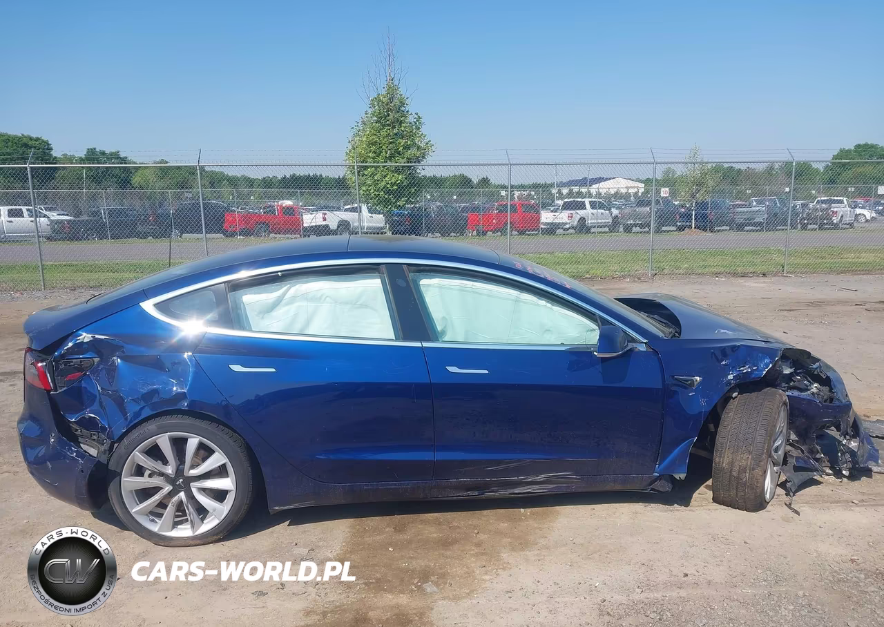 2018 Tesla Model 3 Long Range-Mid Range VIN:5YJ3E1EA4JF049730 - 13
