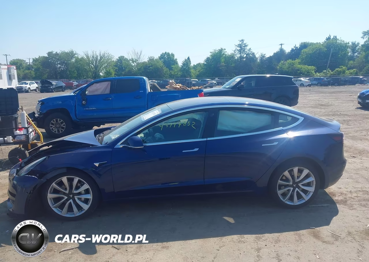 2018 Tesla Model 3 Long Range-Mid Range VIN:5YJ3E1EA4JF049730 - 14