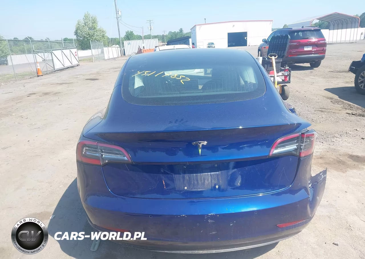 2018 Tesla Model 3 Long Range-Mid Range VIN:5YJ3E1EA4JF049730 - 16