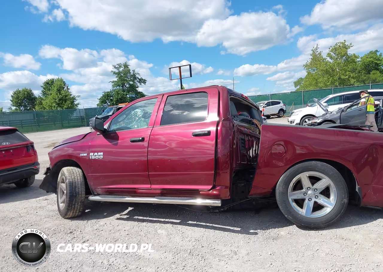 2018 Ram 1500 Express 4X4 5'7 Box VIN:3C6RR7KTXJG130191 - 14