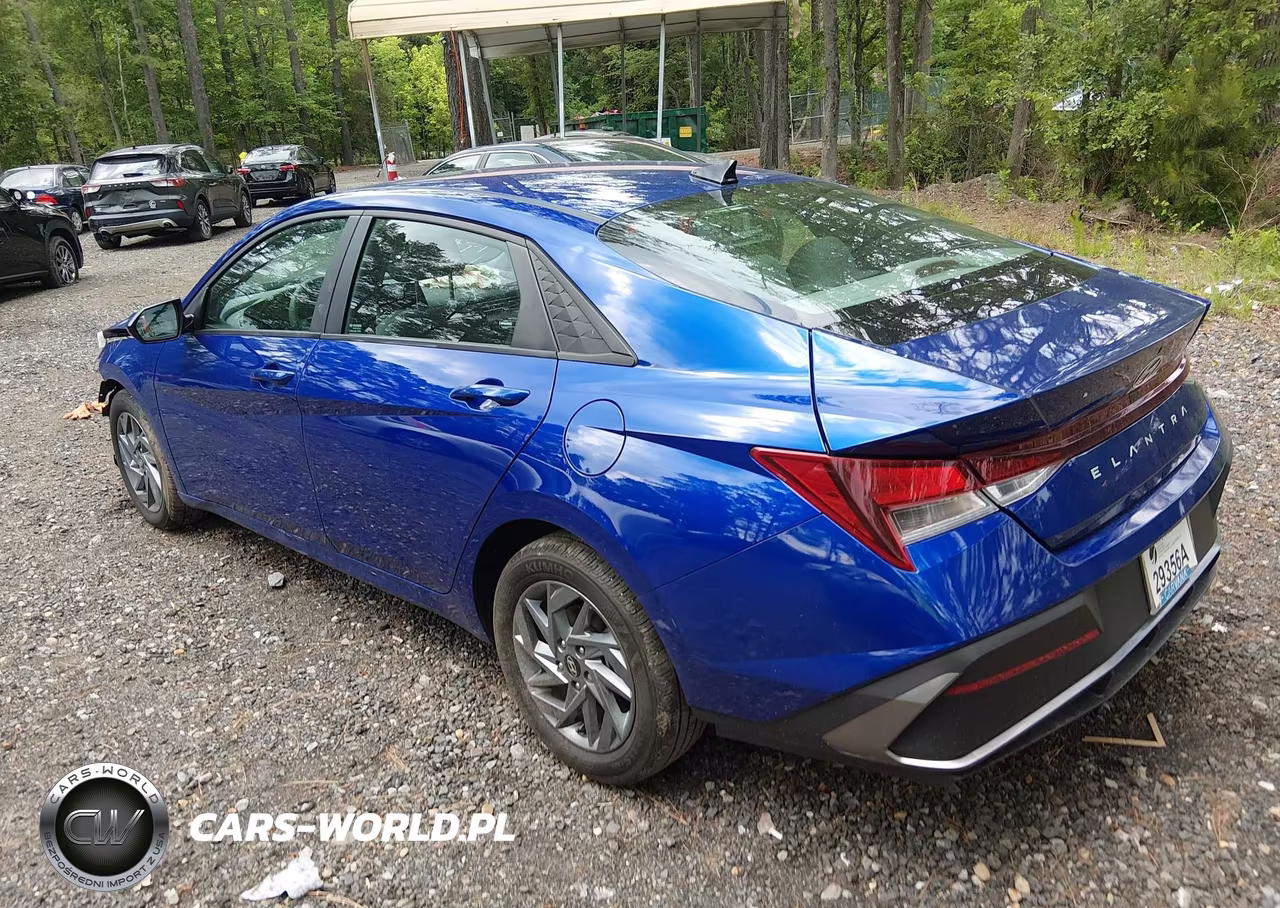 2024 Hyundai Elantra Sel VIN:KMHLM4DG4RU654968 - 3