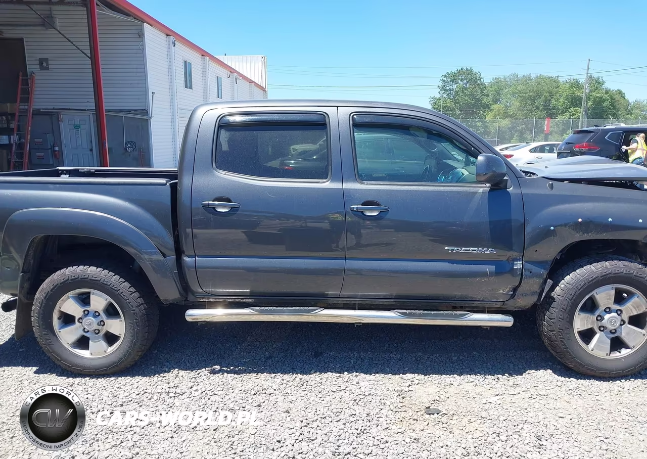 2009 Toyota Tacoma Base V6 VIN:3TMLU42NX9M036077 - 13