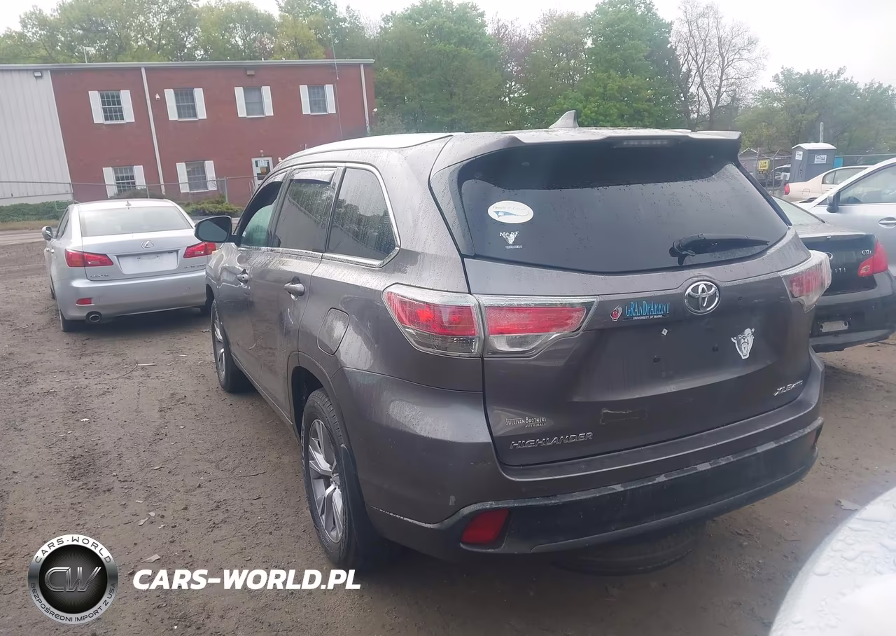 2015 Toyota Highlander Xle V6 VIN:5TDJKRFH5FS101475 - 3