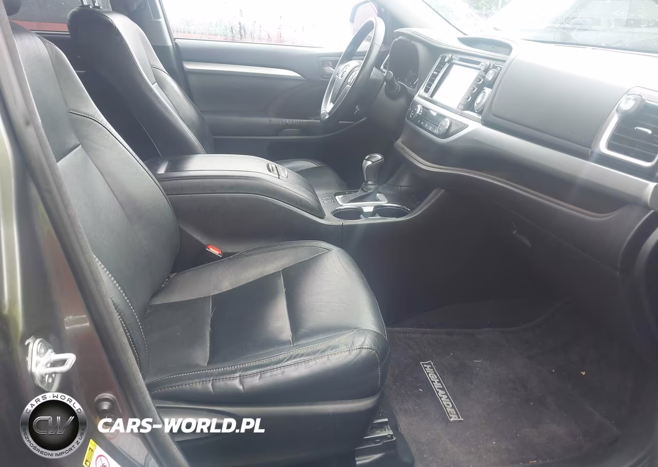 2015 Toyota Highlander Xle V6 VIN:5TDJKRFH5FS101475 - 5
