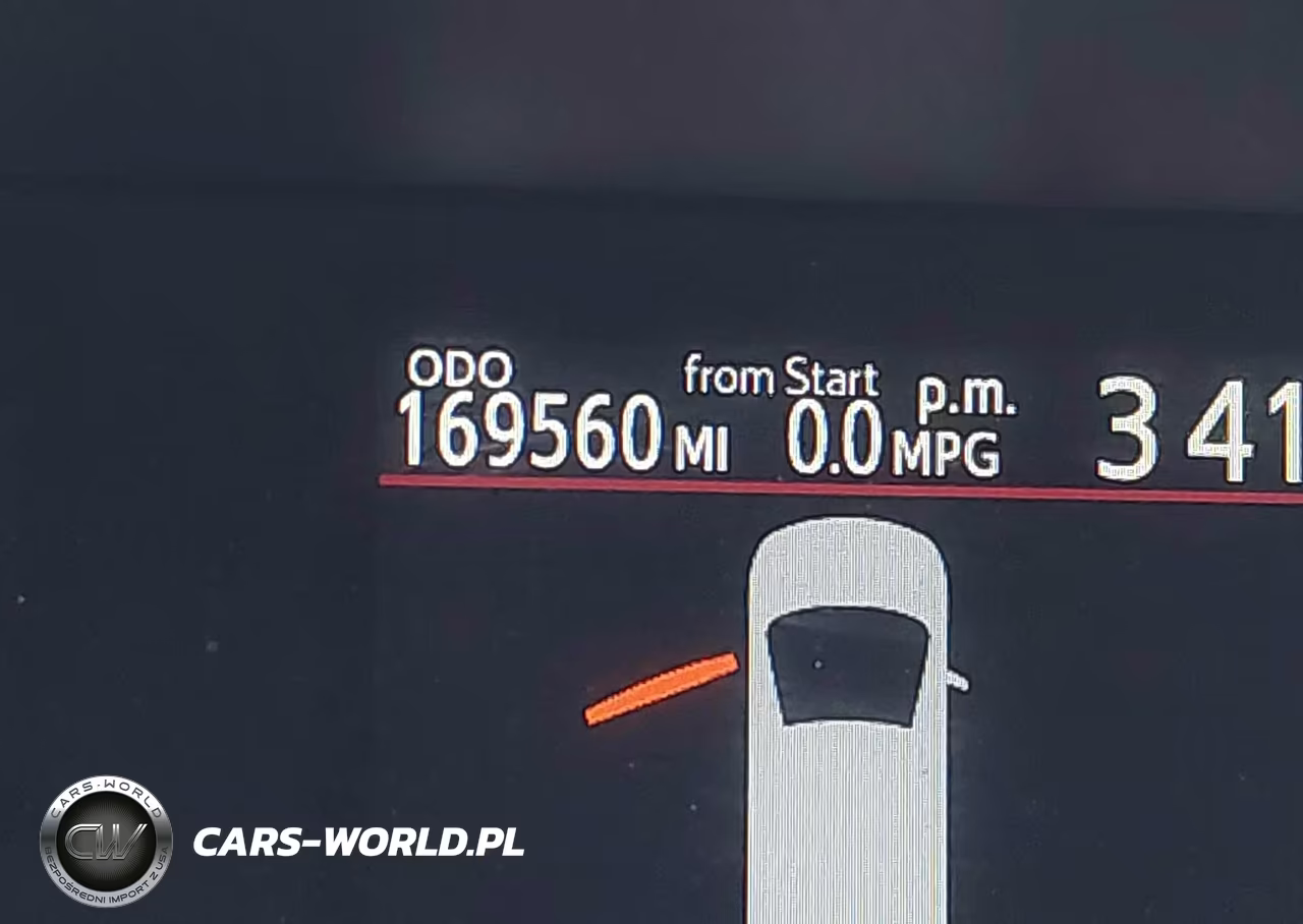 2015 Toyota Prius C Two VIN:JTDKDTB34F1113779 - 16