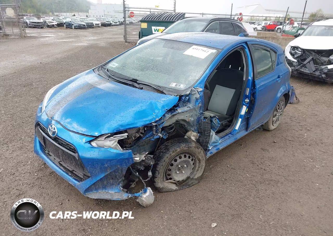 2015 Toyota Prius C Two VIN:JTDKDTB34F1113779 - 2